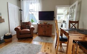 Smart & Stylish Holiday Apartment In The City Centre